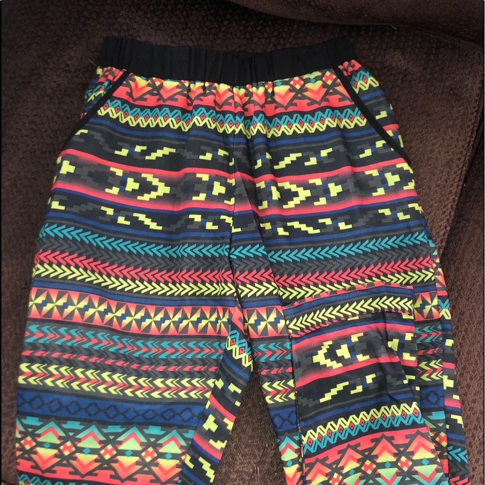 Loose pants